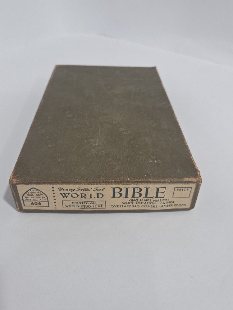 WORLD BIBLE KING JAMES WHITE IMITATION LEATHER OVERLAPPING COVERS AMBER EDGES