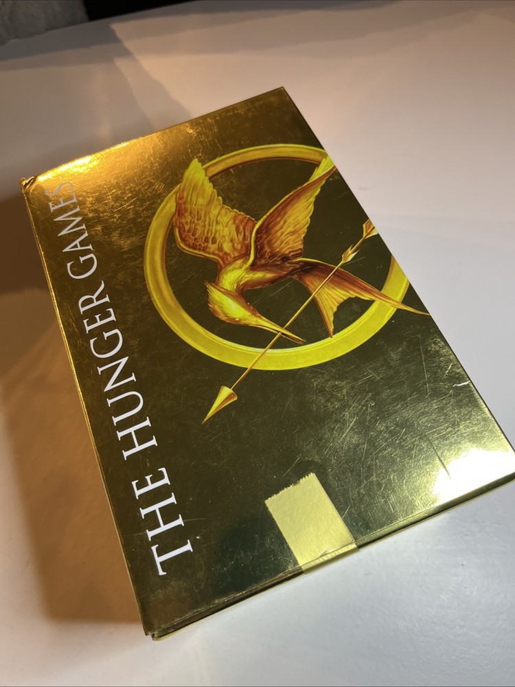 Hunger Games by Suzanne Collins (2014, Quantity Pack)