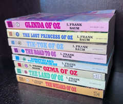 Lot 8 L. Frank Baum Wizard of Oz Del Rey PB ~Land of Oz, Ozma, Road to Oz~1-5++