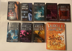 Laurell K Hamilton, Lot of 9 (8 pb & 1 HC/DJ) Merry Gentry Series, VGC