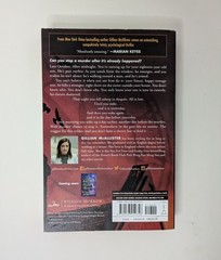 Wrong Place Wrong Time : A Novel by Gillian McAllister (2023, Trade Paperback)