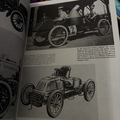 The Pictorial History of the Automobile by Peter Roberts (HC/DJ)