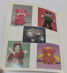 VTG Crocheted Toys and Dolls 12 Easy to Do Projects by Susan Verkest 1978 Crafts