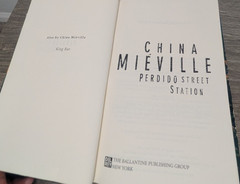 Perdido Street Station by China Mieville HARDCOVER Ballantine 2000