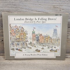 London Bridge is Falling Down! illustrated by Peter Spier (1972, Paperback)